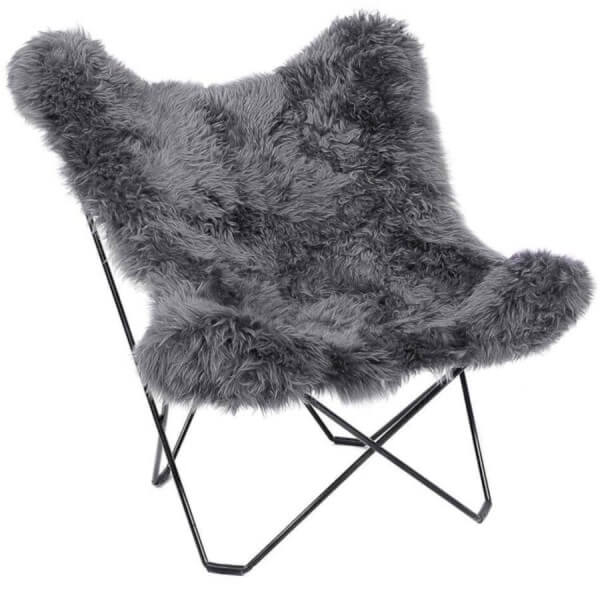 Art.-Nr. 400 FAN Butterflystuhl, Lammfell, Naturhaarlänge, Farbe Anthrazit