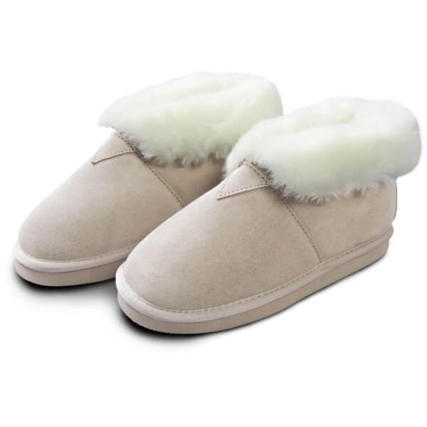 Art.-Nr. 385 - Lammfell-Hausschuhe mit flauschigem Fellkragen, beige