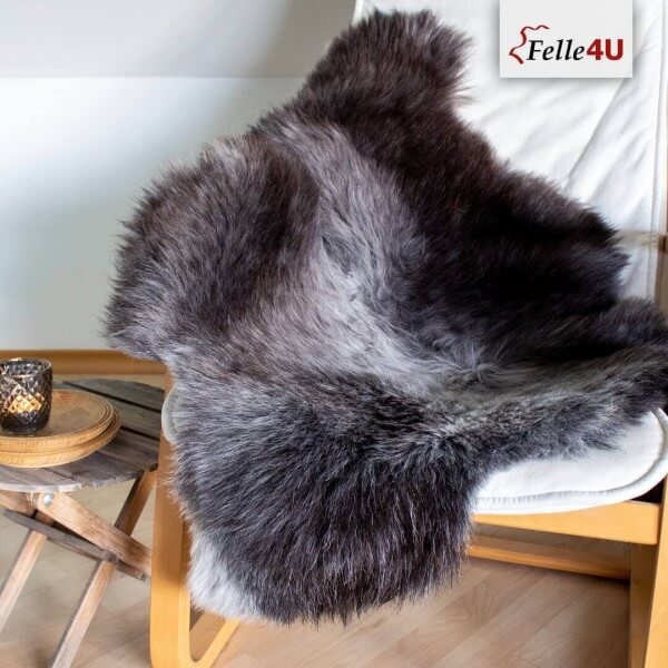 210506_heidschnuckenfelle