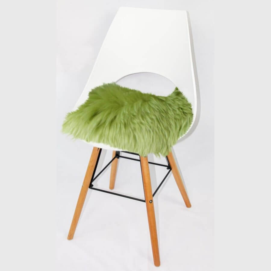 ✓ Quadratische Sitzauflagen aus australischem Lammfell (ca. 44 × 44 cm,  lindgrün)